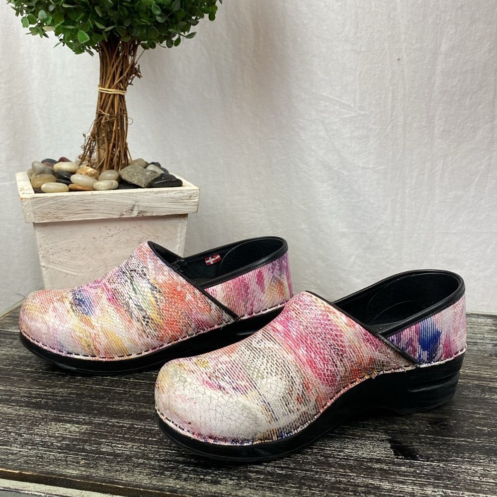 Sanita Pink & Tan Print Comfort Slip On Slide Clog Shoes 38 7.5